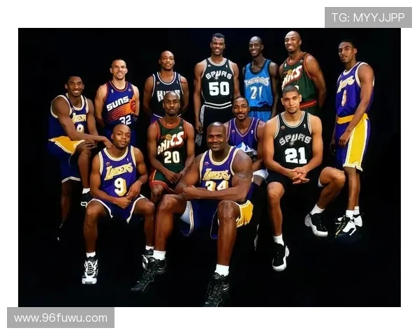 NBA全明星赛背后的精彩故事：球员们的训练秘诀与赛场背后的小秘密